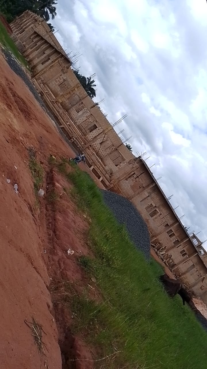 Ongoing 180m bridge at Adiabo-Eseku